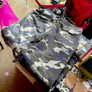 Zénana brand joggers